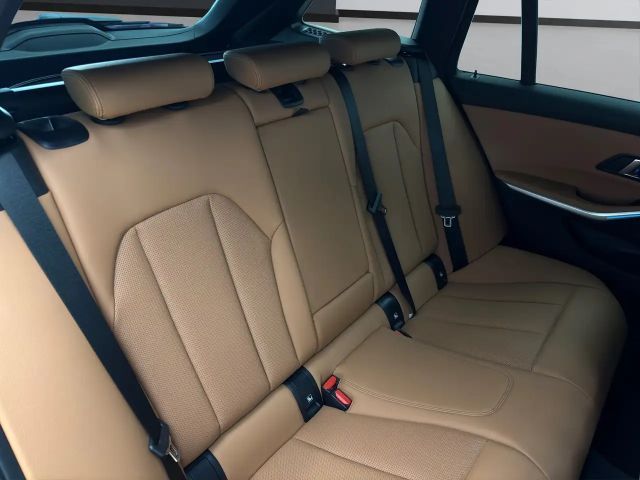 BMW 330 330e Touring xDrive