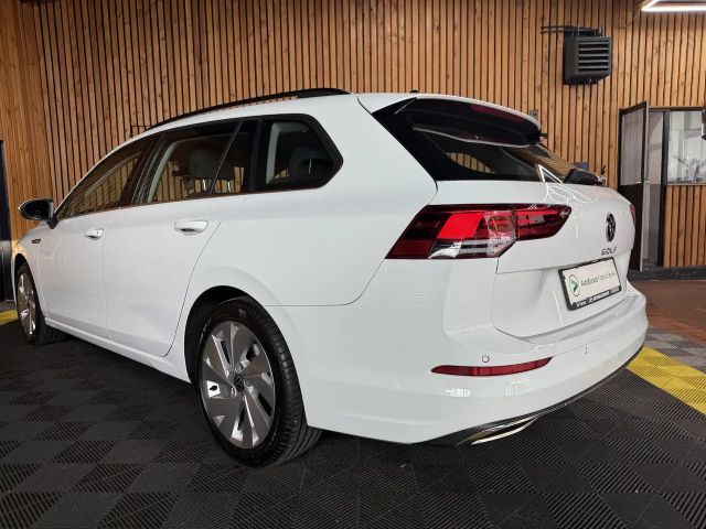 Volkswagen Golf DSG Style Variant