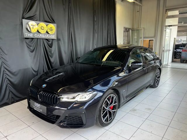 BMW 530 530d M-Sport Sedan