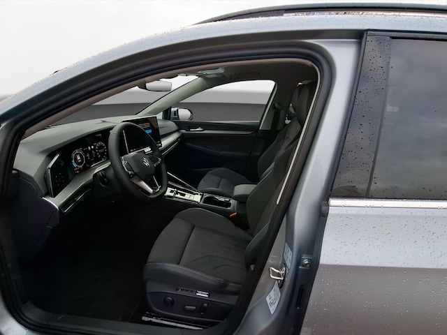 Volkswagen Golf DSG Style Variant