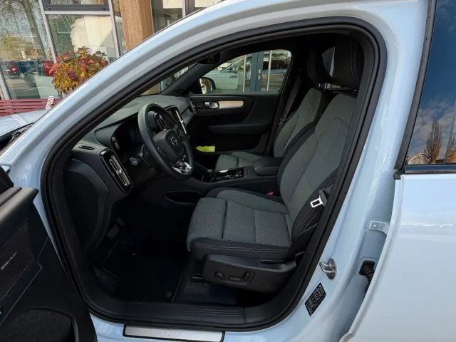 Volvo XC40 Dark Plus