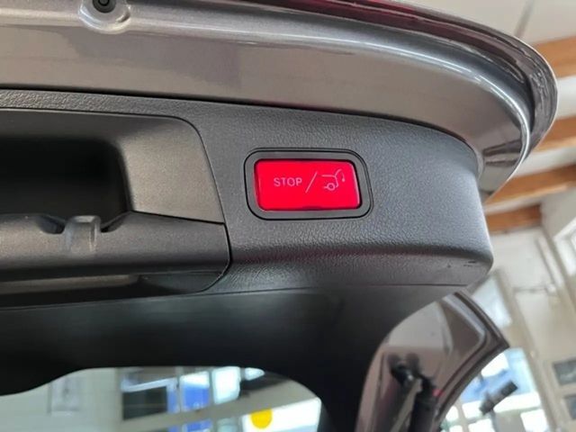 Mercedes-Benz B 200 Progressive Sedan