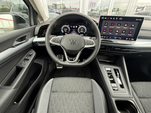 Volkswagen Golf 1.5 eTSI DSG Golf VIII