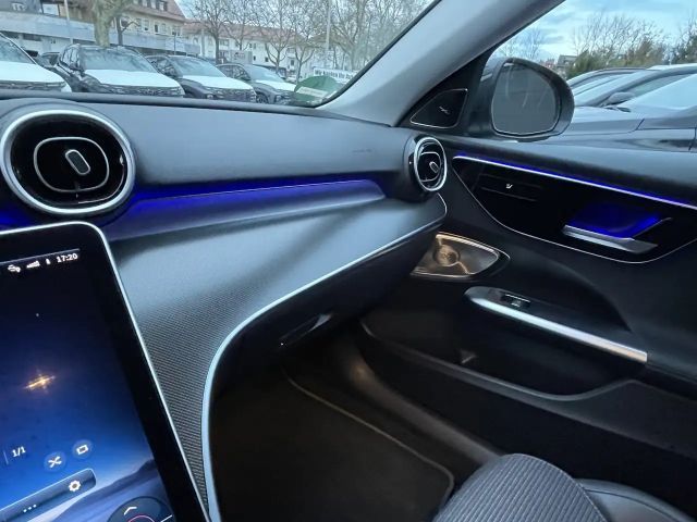 Mercedes-Benz C 200 Sedan