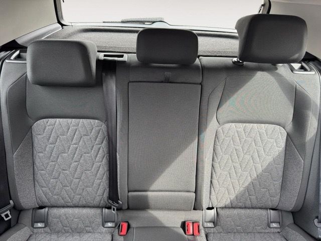 Volkswagen Golf 1.5 TSI Golf VIII Move