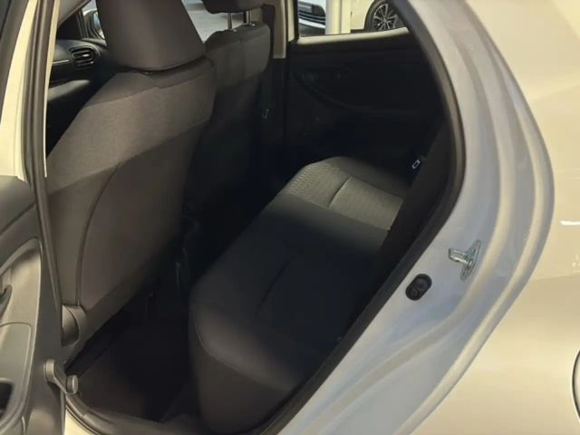 Toyota Yaris 1.0 VVT-i Comfort Hatchback VVT-i