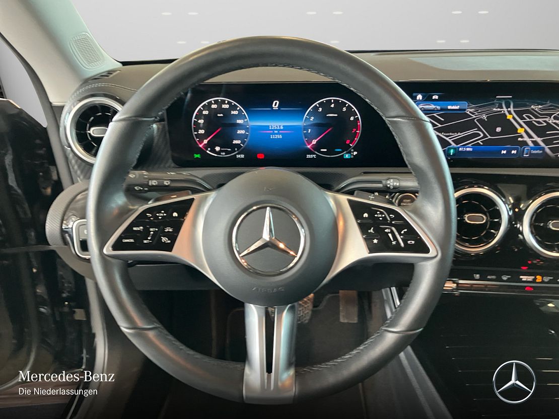 Mercedes-Benz CLA 180 Shooting Brake