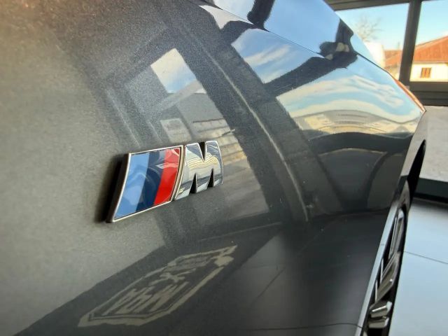 BMW 330 330e M-Sport xDrive