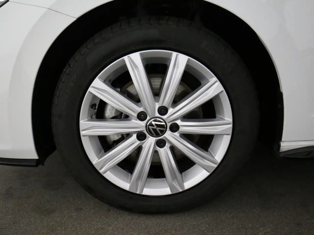 Volkswagen Touran 1.5 TSI DSG R-Line