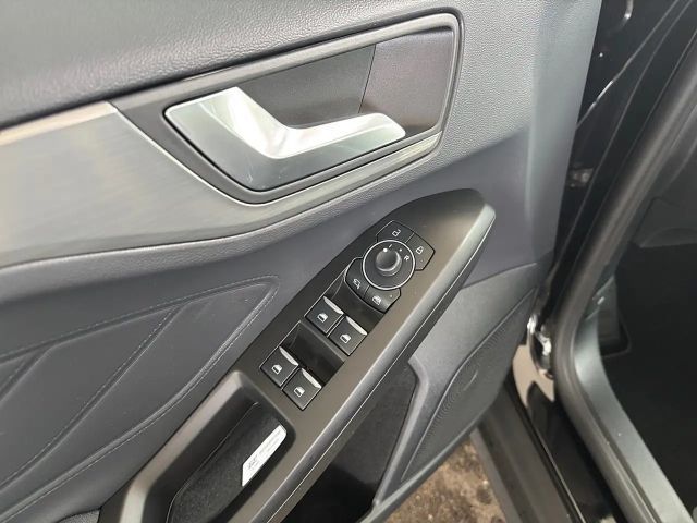 Ford Focus Titanium Wagon