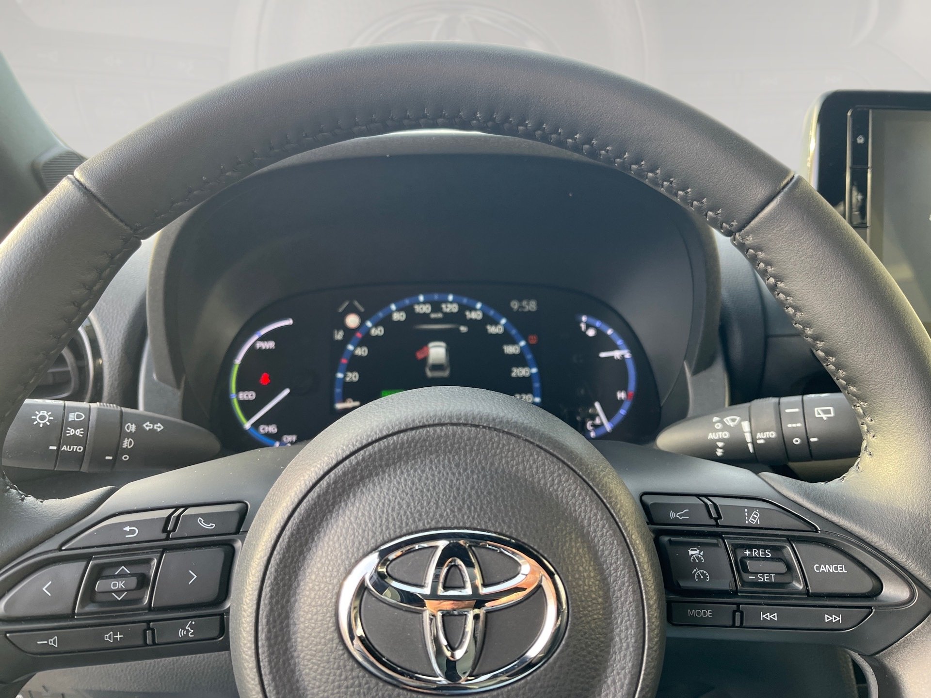 Toyota Yaris Cross 5-deurs Team D