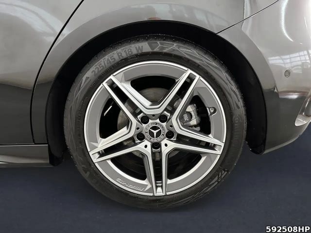 Mercedes-Benz A 200 AMG Line