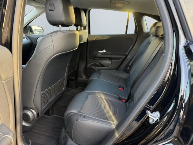 Mercedes-Benz GLA 200 Style