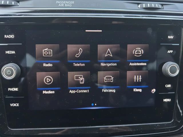 Volkswagen Touran 1.5 TSI DSG R-Line