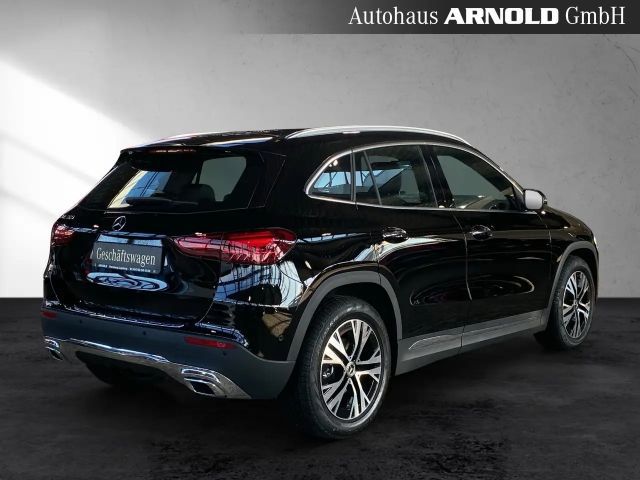 Mercedes-Benz GLA 180 Progressive