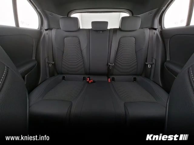 Mercedes-Benz A 180 Hatchback Progressive