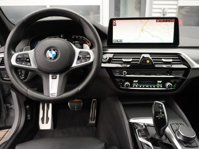 BMW 540 540d M-Sport Touring xDrive