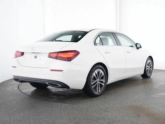 Mercedes-Benz A 200 Progressive