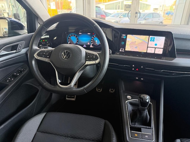 Volkswagen Golf Life Variant