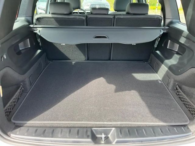 Mercedes-Benz GLB 200 Progressive