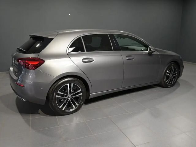 Mercedes-Benz A 200 A 200 d Progressive