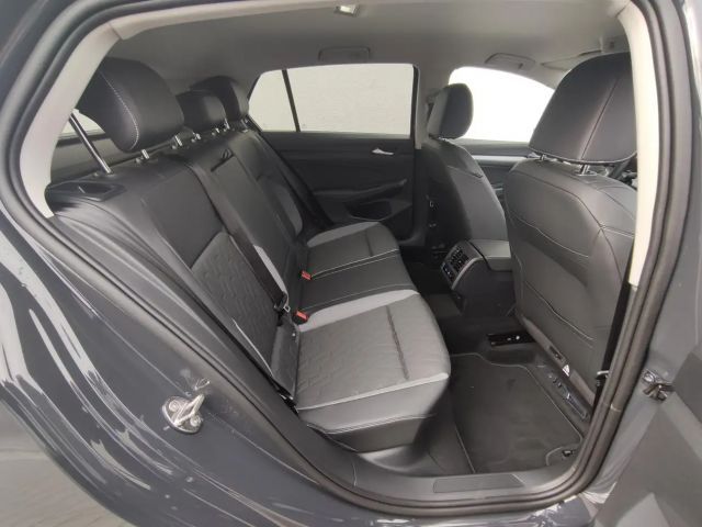 Volkswagen Golf 1.5 TSI