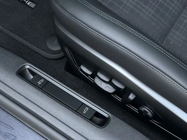 Porsche 992 Carrera Coupé Turbo