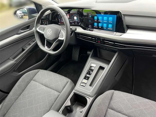 Volkswagen Golf 1.5 eTSI DSG Life