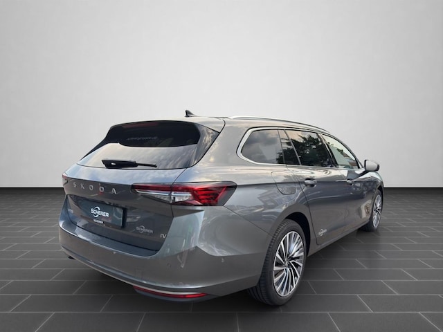 Skoda Superb Combi iV