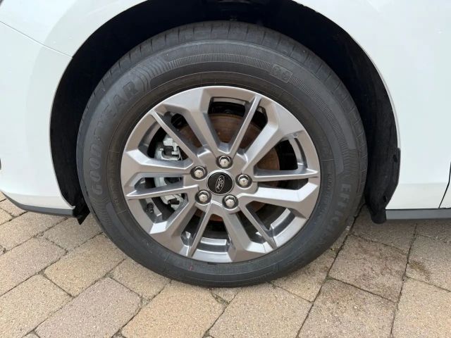 Ford Focus Titanium Wagon