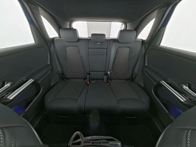 Mercedes-Benz B 200 Progressive Sedan