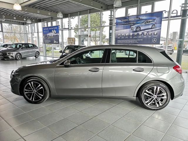 Mercedes-Benz A 180 Progressive