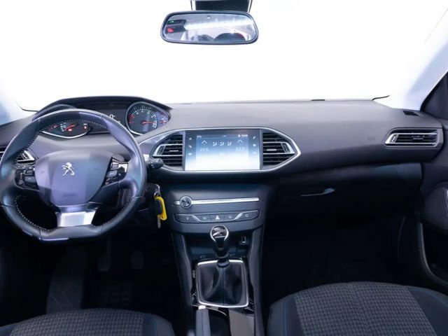 Peugeot 308 PureTech Style