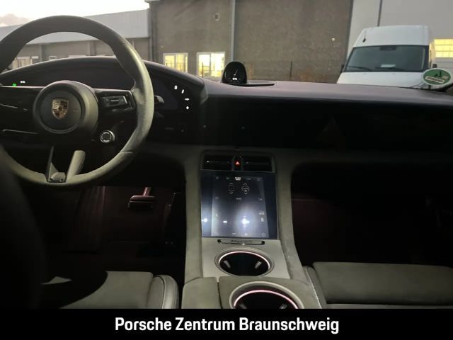 Porsche Taycan GTS Performance Plus