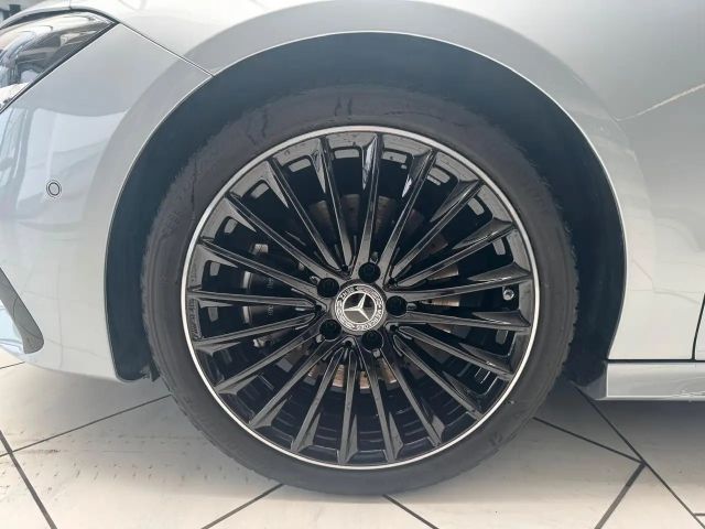 Mercedes-Benz CLA 200 AMG Line Coupé