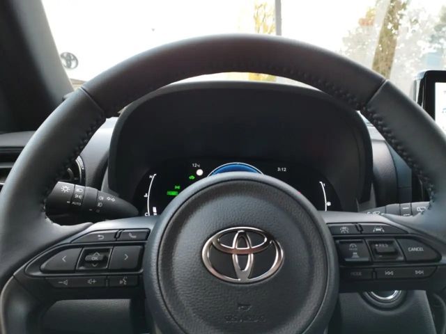 Toyota Yaris Cross 1,5l Teamplayer Navi LED Apple CarPlay Android Aut