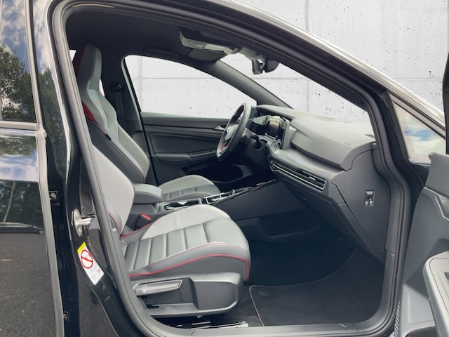 Volkswagen Golf 2.0 TSI Golf VIII