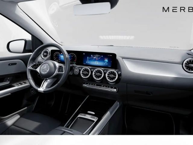 Mercedes-Benz B 200 Progressive Sedan