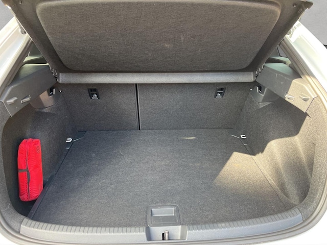 Volkswagen Taigo 1.0 TSI DSG R-Line