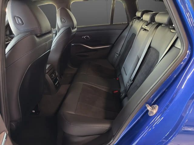 BMW 320 320i M-Sport Touring