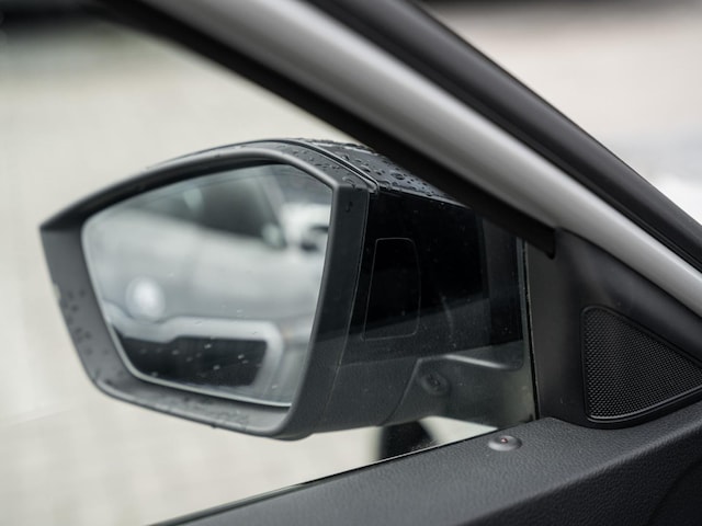 Skoda Superb 2.0 TDI Combi Sportline