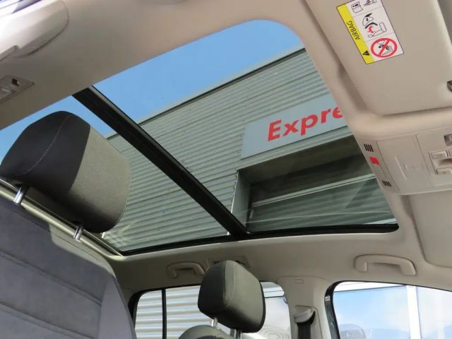 Volkswagen Touran 1.5 TSI DSG Highline