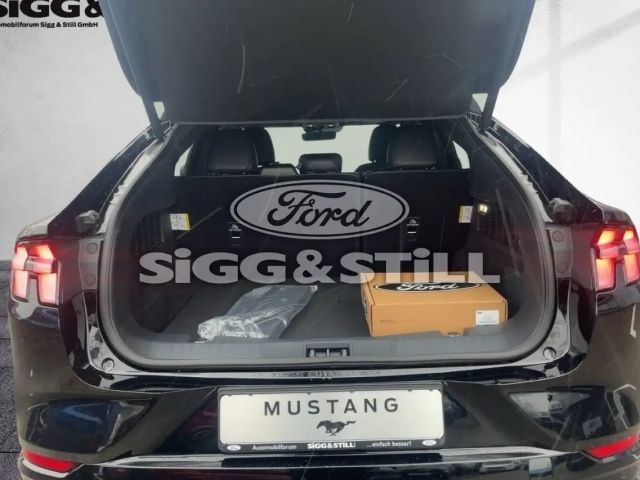 Ford Mustang Mach-E AWD Premium