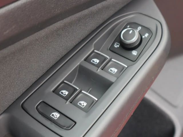 Volkswagen Golf 1.5 TSI Golf VIII Style