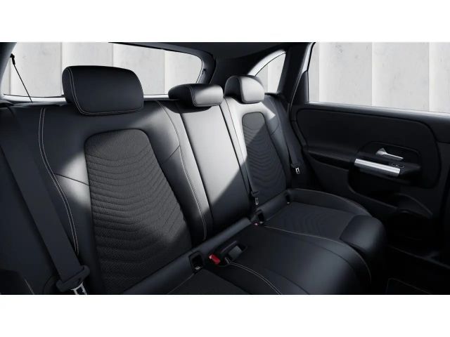 Mercedes-Benz B 200 Progressive Sedan