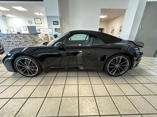Porsche 992 Cabrio Carrera