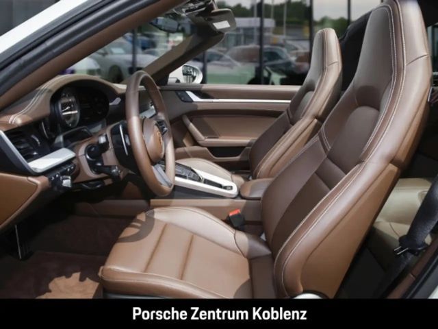 Porsche 992 4 Coupé Targa