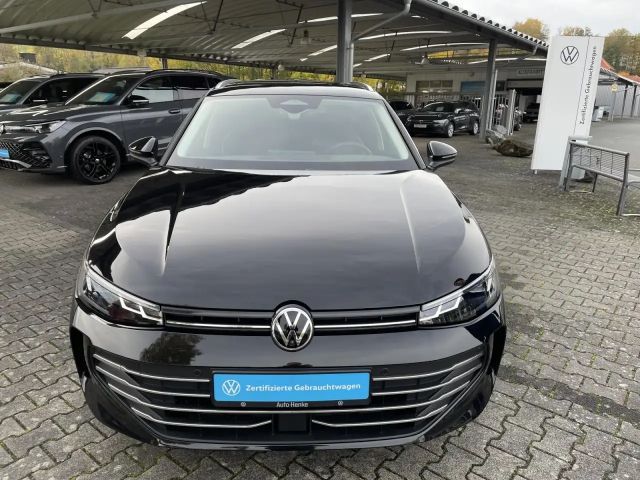 Volkswagen Passat 1.5 eTSI Business DSG Variant
