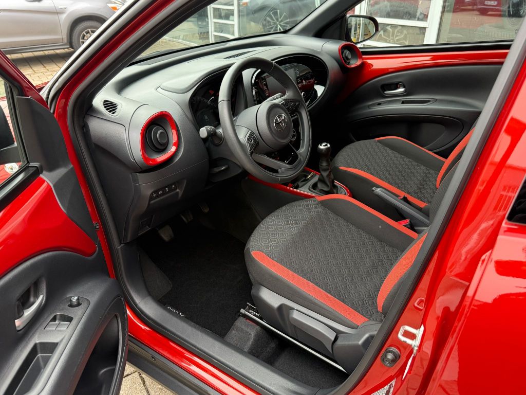 Toyota Aygo X 5-deurs Basis