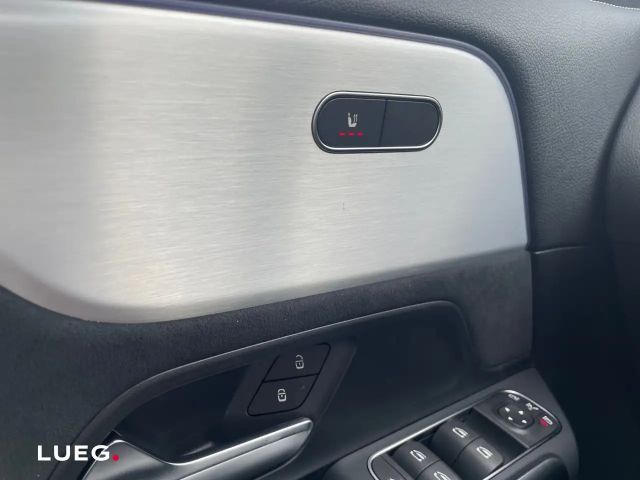 Mercedes-Benz GLA 180 AMG Line